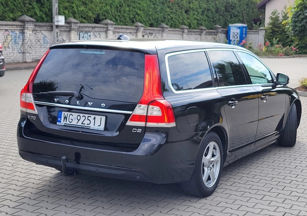 Volvo V70 cena 38900 przebieg: 198200, rok produkcji 2015 z Pilawa małe 596